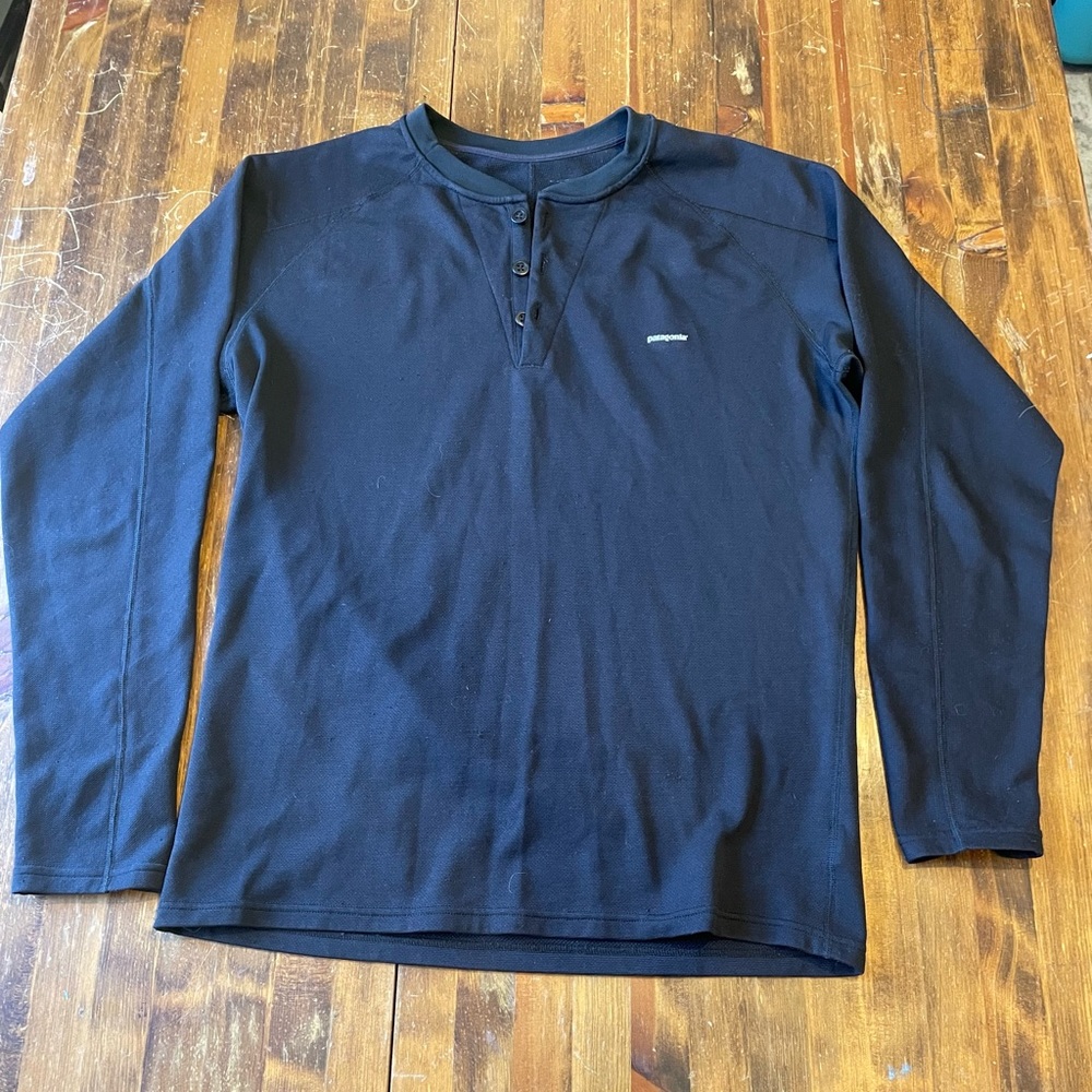 Patagonia mens polo. Black size Medium
